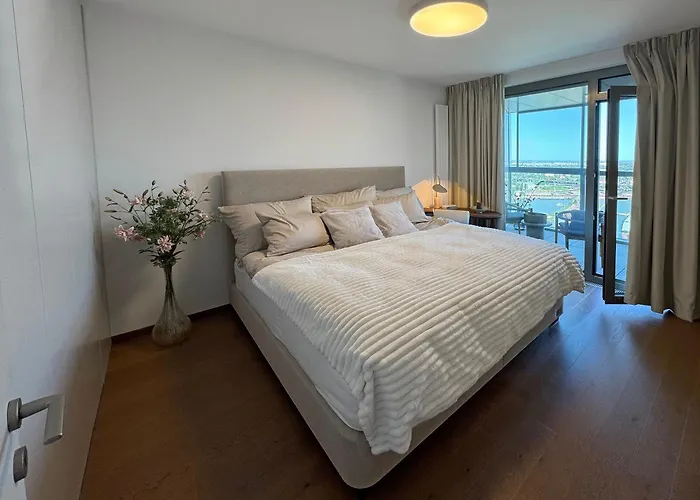 Eurovea Tower Lux 34th Floor